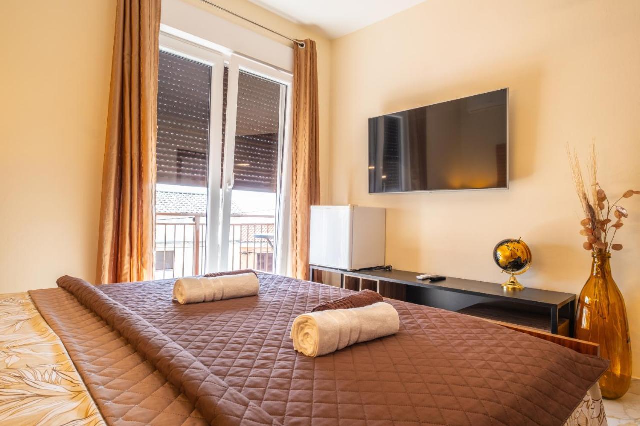 Premium Relax Rooms 诺维·维诺多尔斯基 外观 照片