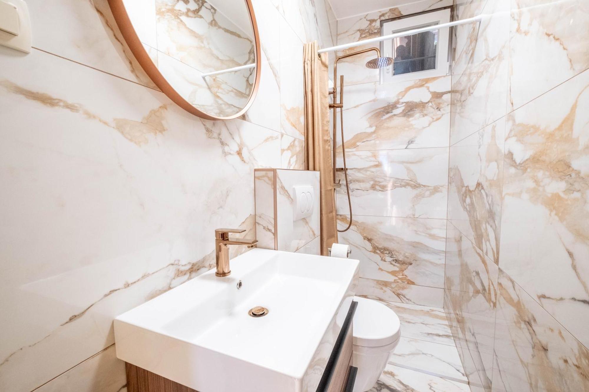 Premium Relax Rooms 诺维·维诺多尔斯基 外观 照片